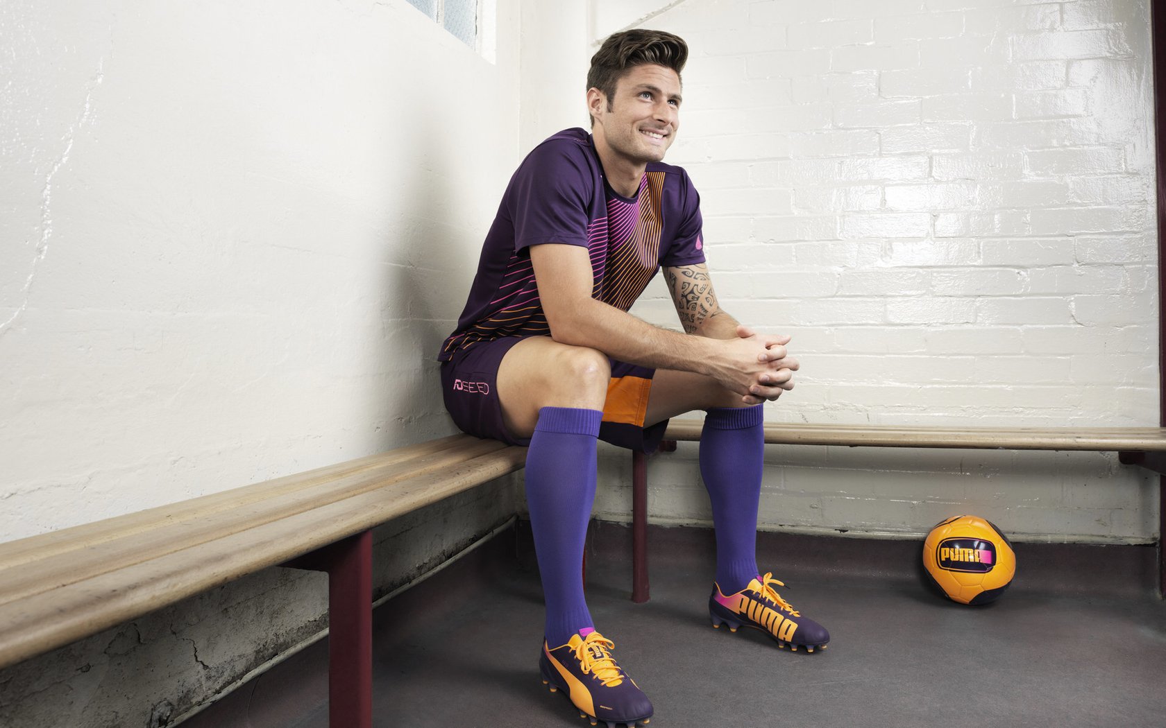 赛道与球场，克莱双重奏，上海队火力全开