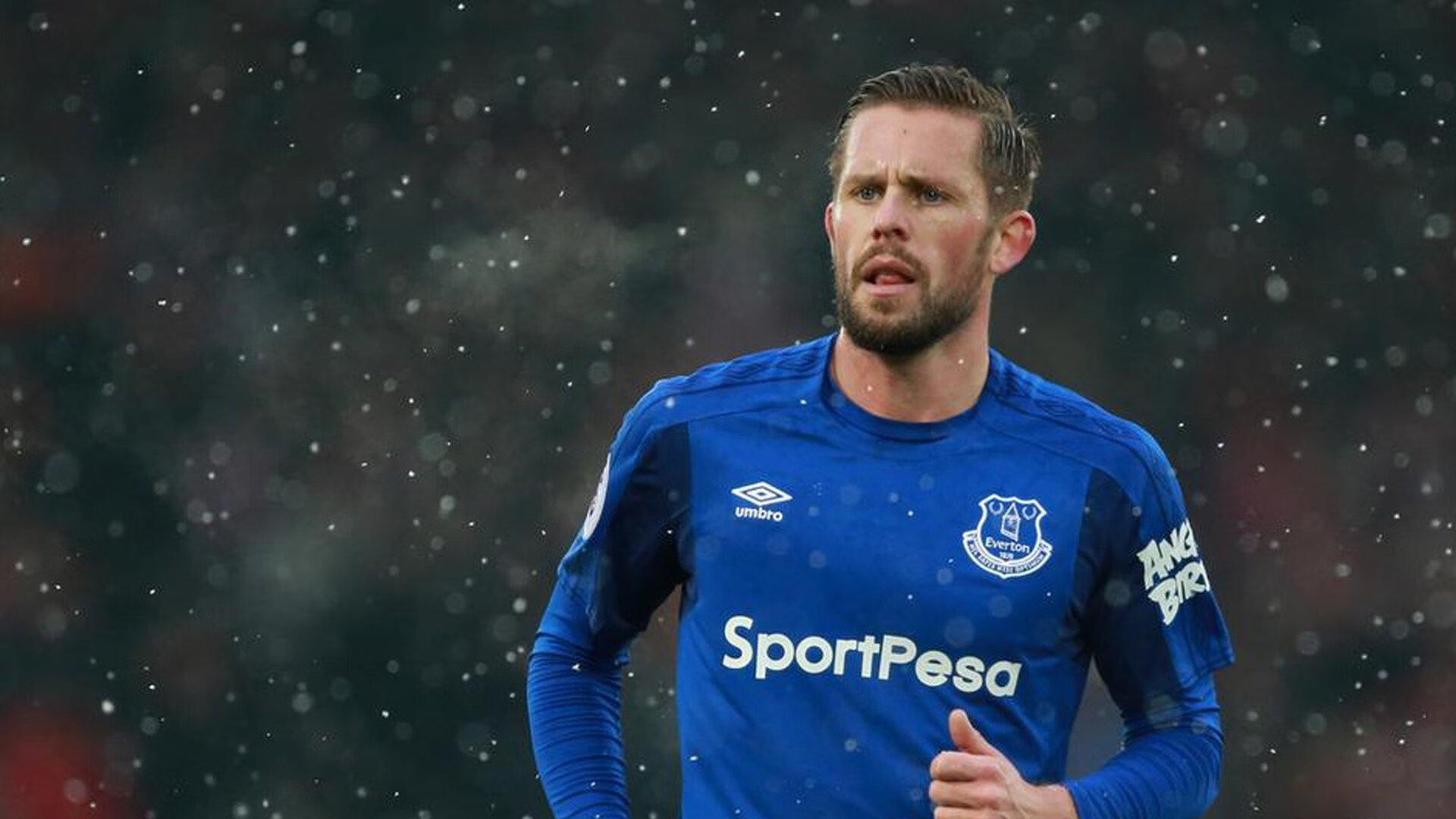 爱游戏在线-杰伦·格林生涯之夜狂飙42分，湖人末节发力客场险胜开拓者